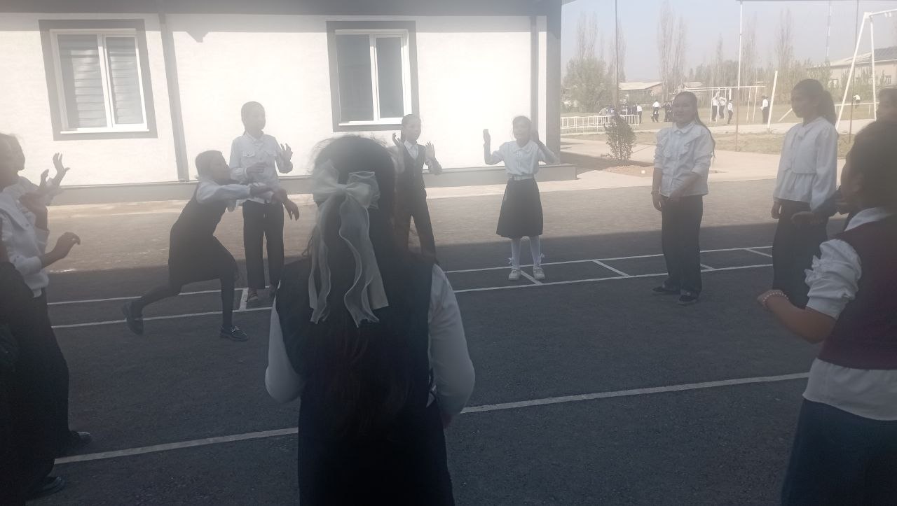 ⚽🏐 5-“B” sinfda sport musobaqalari!