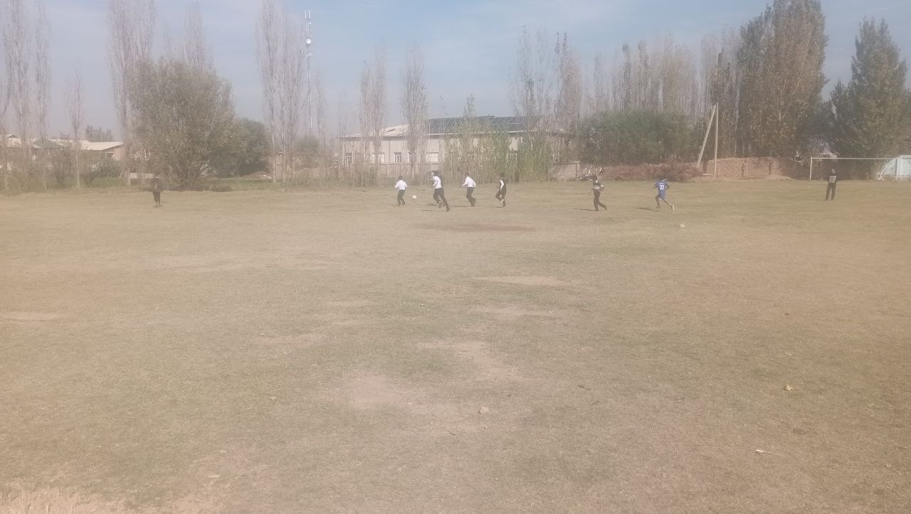 ⚽🏐 5-“B” sinfda sport musobaqalari!
